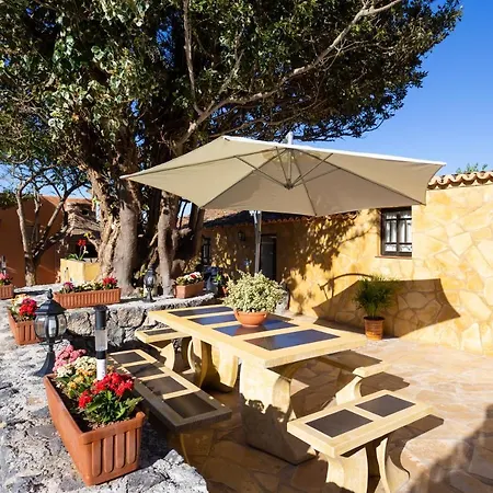 Home2book Rustic House El Palmar Ferienhaus